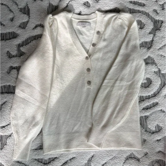 Lift Cream Sweater Gemstone Button Embellishments Sz S - Picture 2 of 3